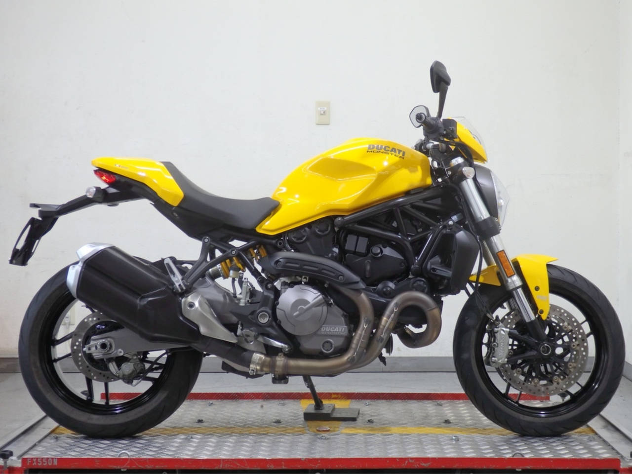 Ducati MONSTER 821 2019