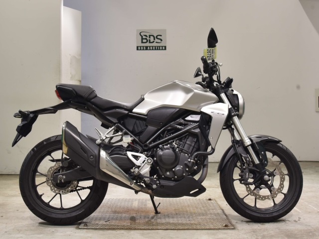 Honda CB250R 2018