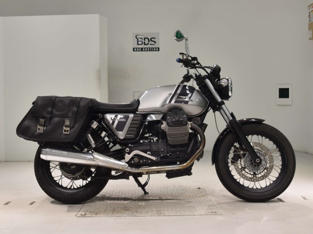 Moto Guzzi V7 SPECIAL 2014