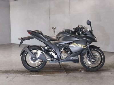 Suzuki GIXXER250