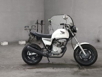 Honda APE50 2006