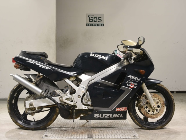 Suzuki RGV250