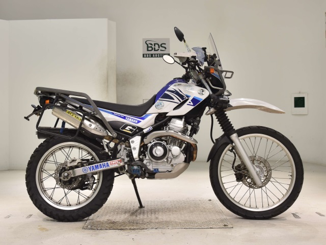 Yamaha SEROW XT250 2018