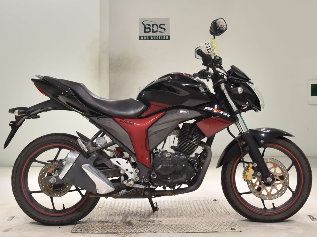 Suzuki GIXXER150