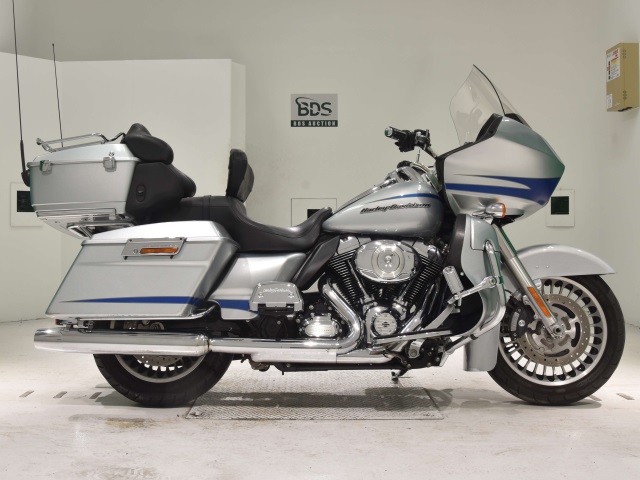 HD ROAD GLIDE FLTRU1690 2010