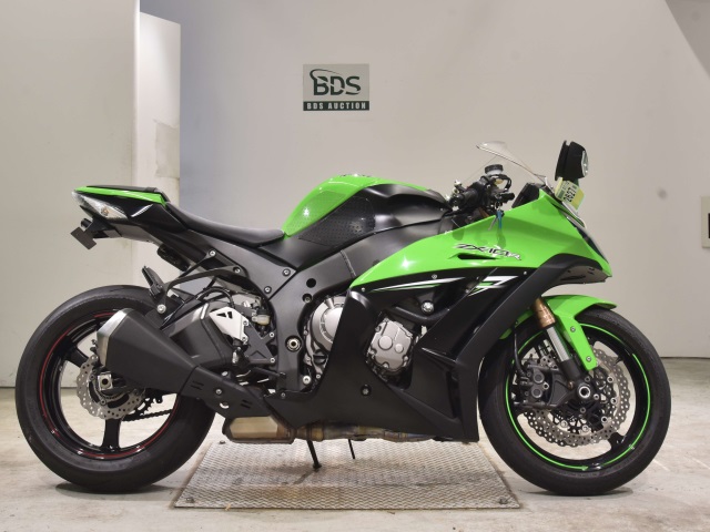 Kawasaki NINJA ZX-10R 2011