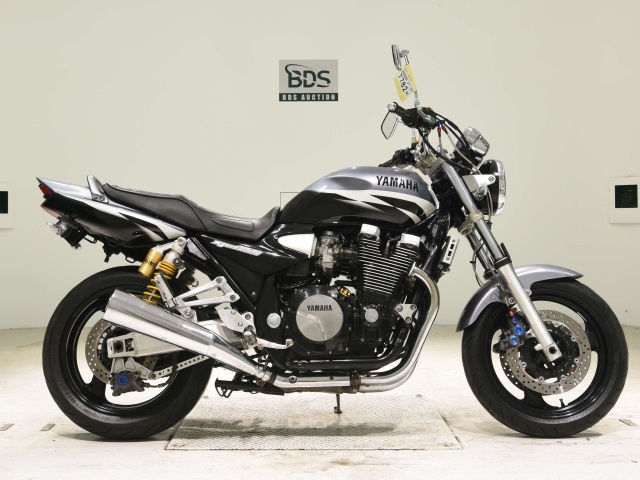 Yamaha XJR1300 2002