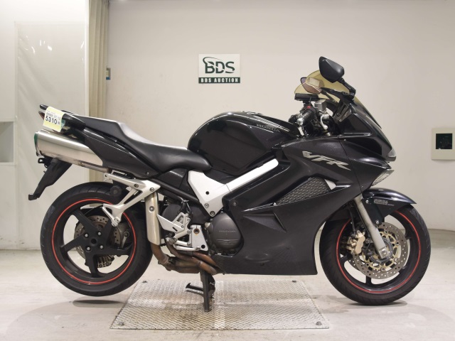 Honda VFR800A 2006