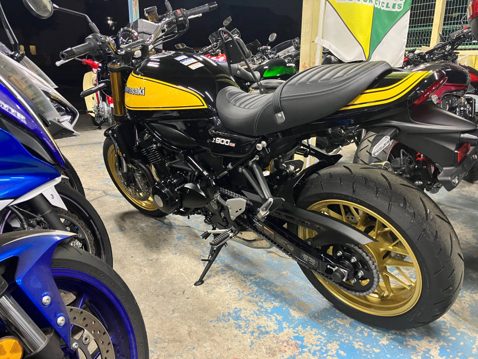 Kawasaki Z900RS SE 2024
