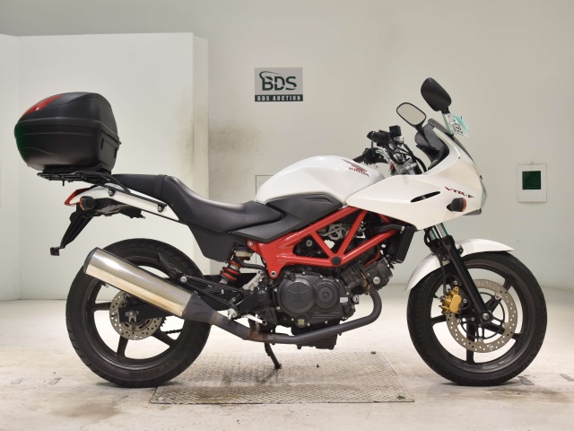 Honda VT250F XELVIS 2013