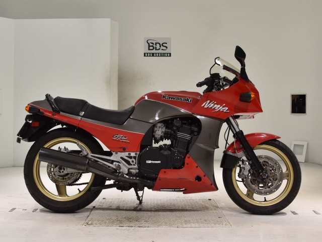 Kawasaki GPZ900R 1992