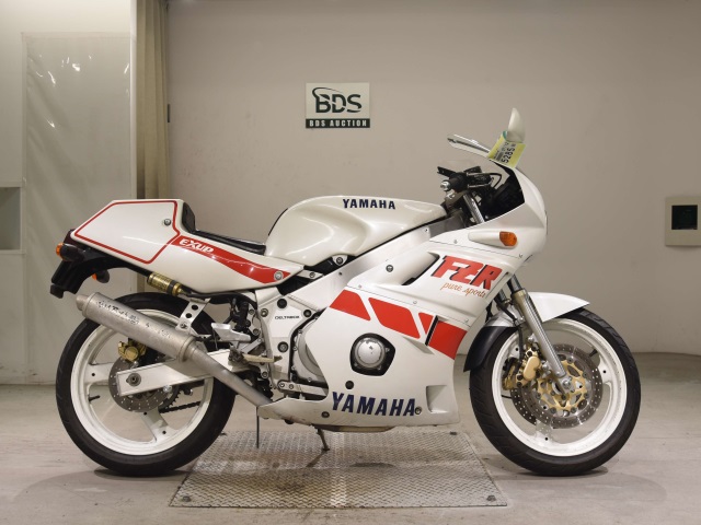 Yamaha FZR400RR 1987