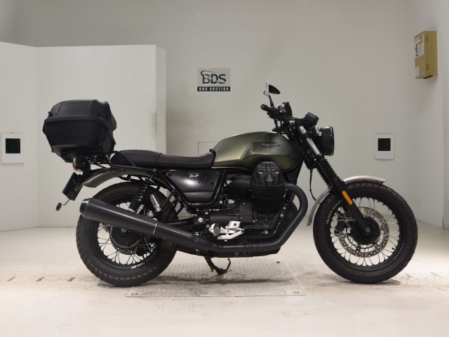 Moto Guzzi V7 3 STONE 2020