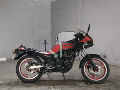 Kawasaki GPZ400F 1984