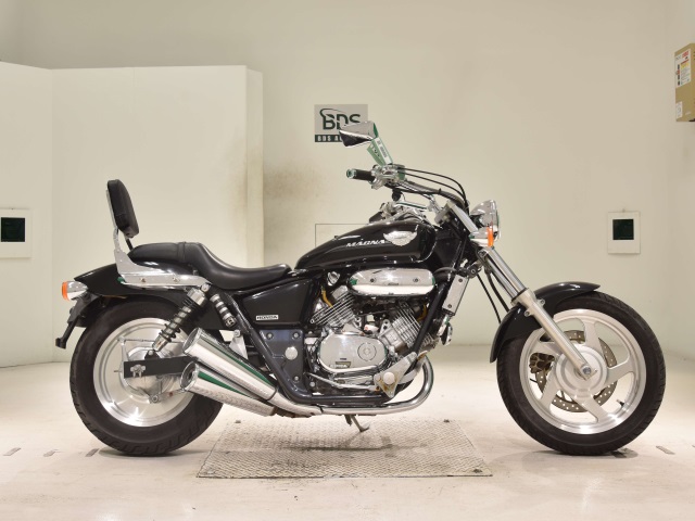Honda MAGNA250 2005
