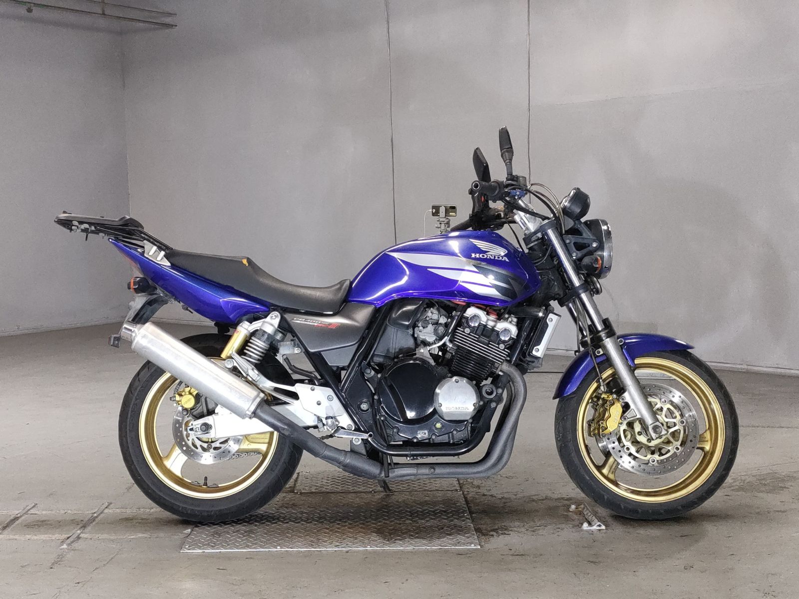 Honda CB400SFV 2004
