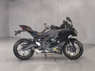 Kawasaki NINJA ZX-25R KRT 2022