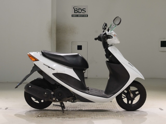 Suzuki ADDRESS V50