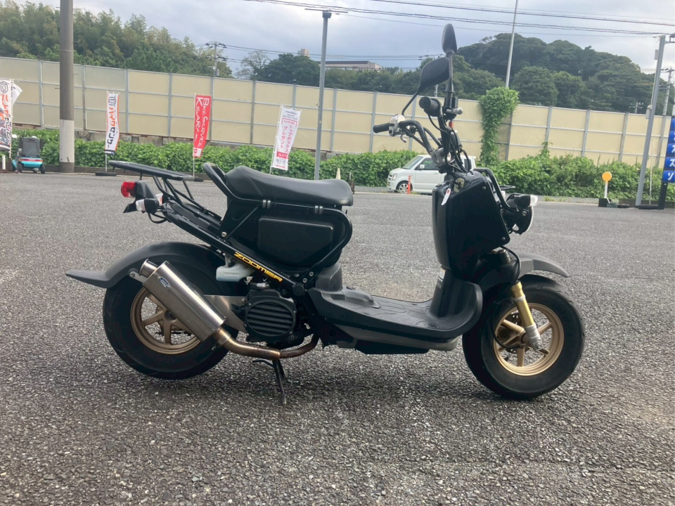 Honda ZOOMER 2011