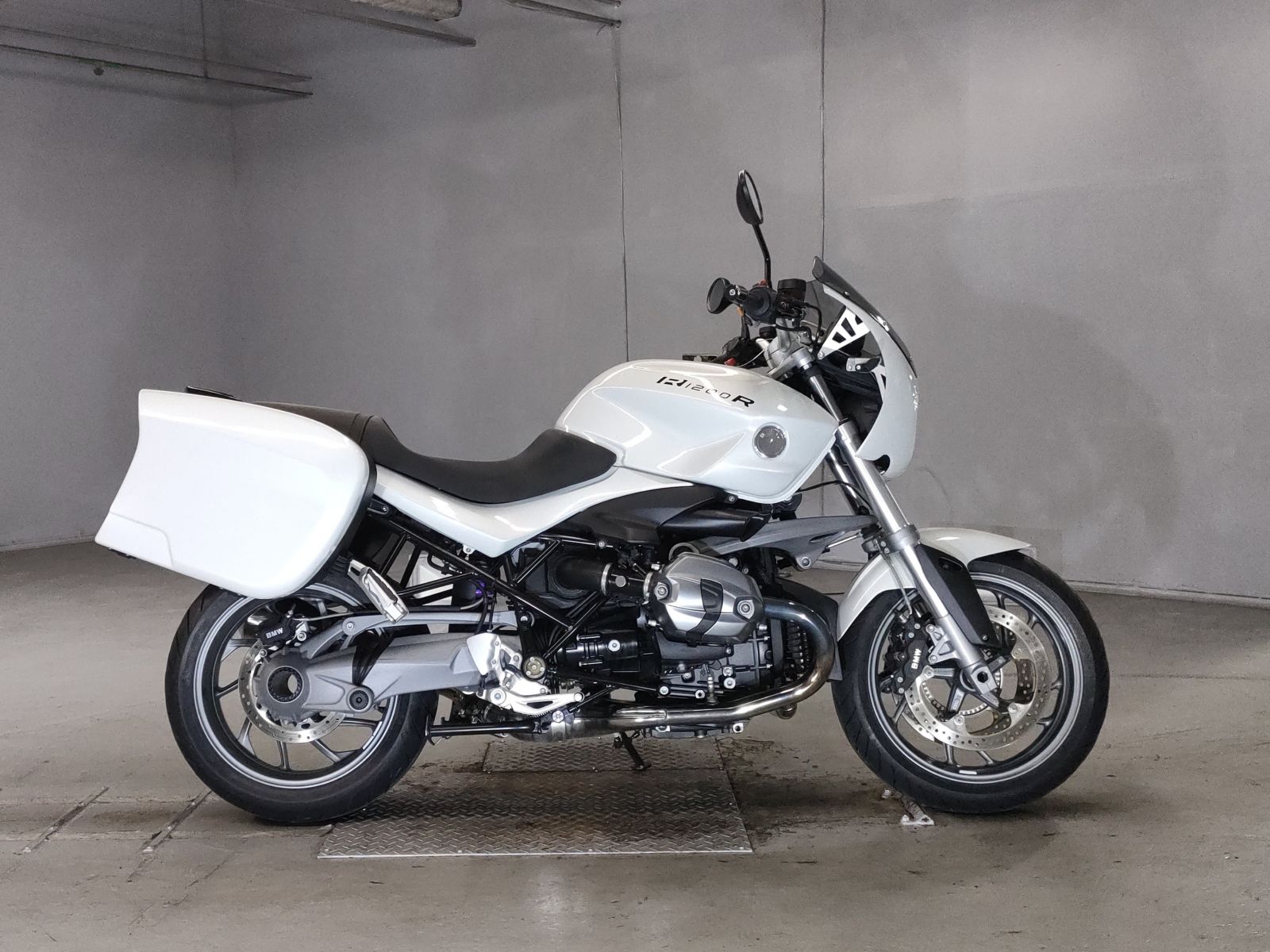 BMW R1200R 2012