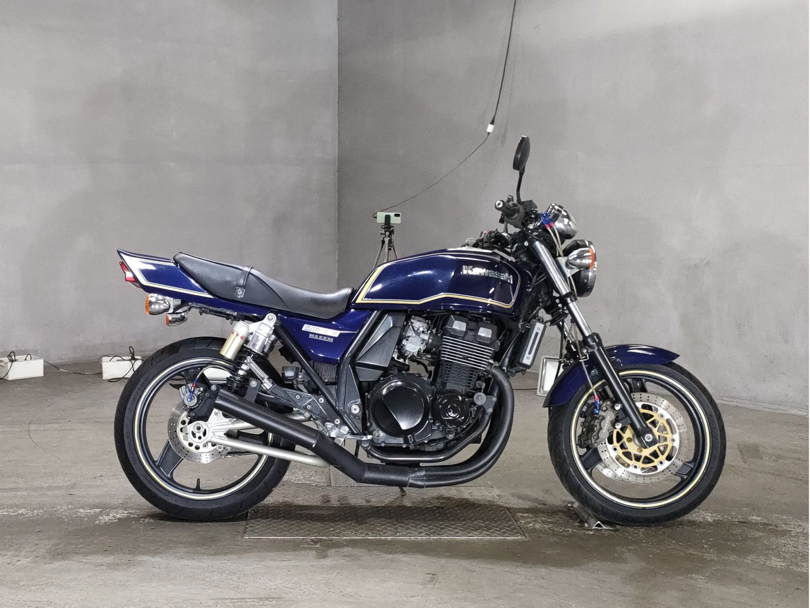 Kawasaki ZRX400 2001