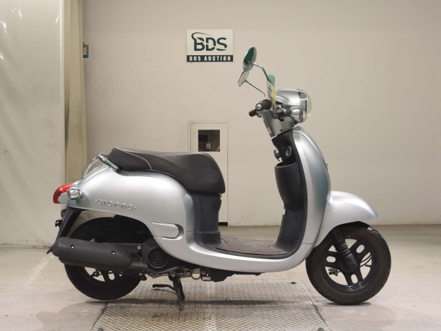 Honda GIORNO 2011
