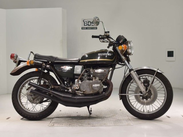 Suzuki GT550 1977