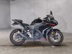 Yamaha YZF-R25 2015