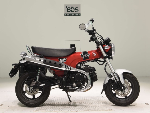 Honda DAX125 2022
