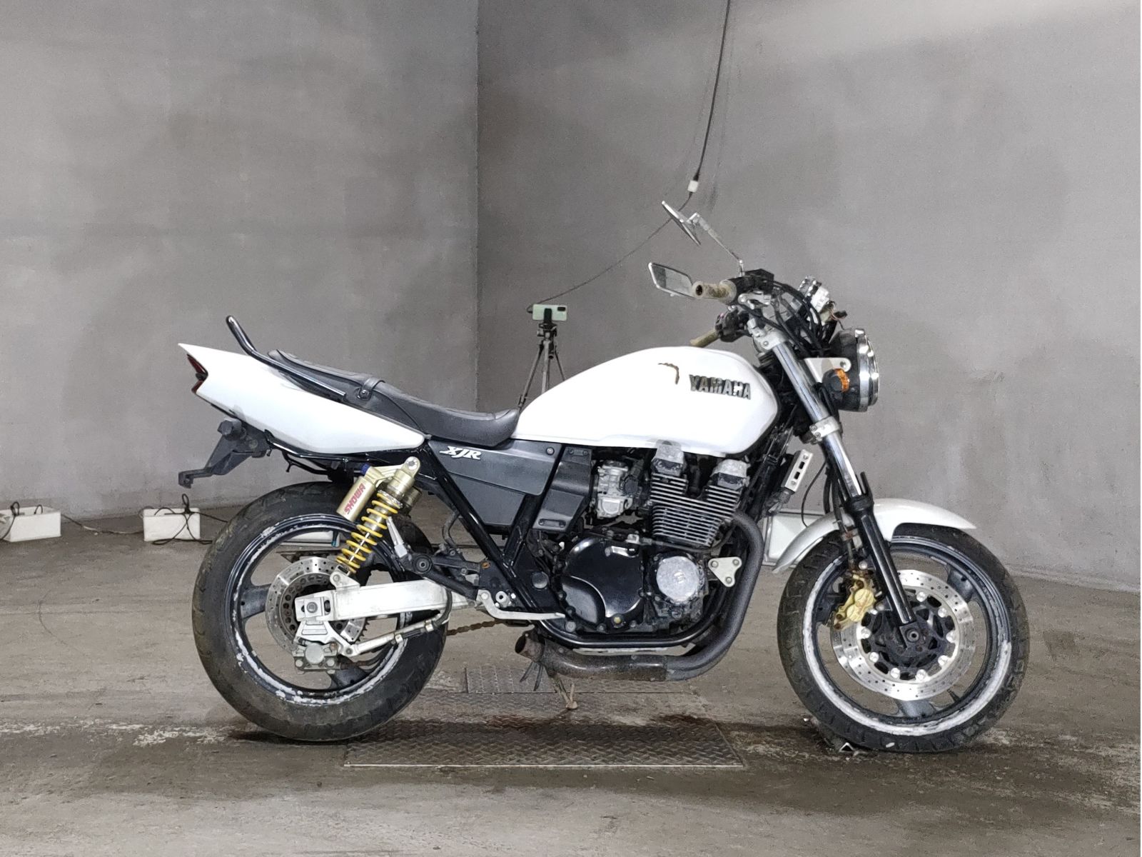 Yamaha XJR400 2000