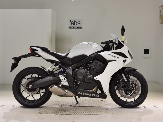 Honda CB650R 2023