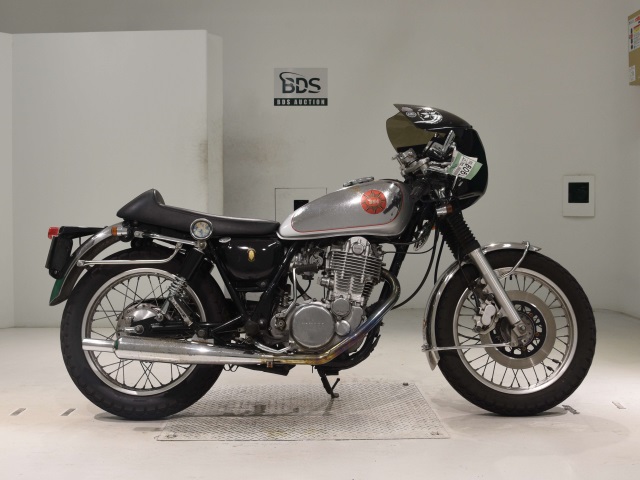 Yamaha SR400 2006