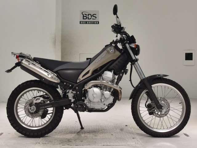 Yamaha TRICKER 2018
