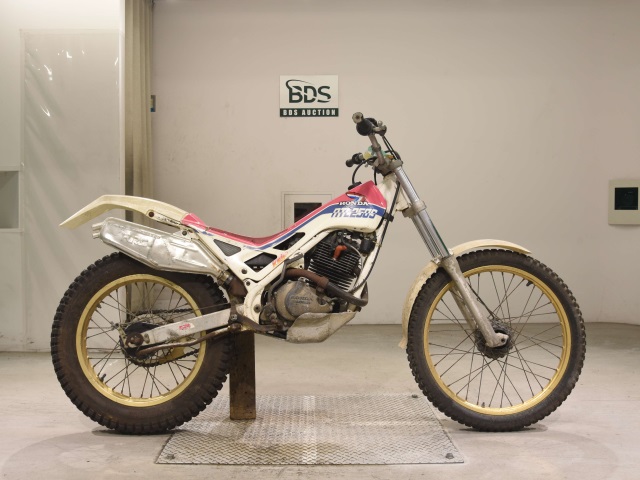Honda RTL250S