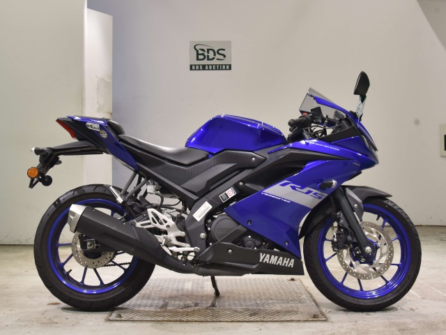 Yamaha YZF-R15 2021