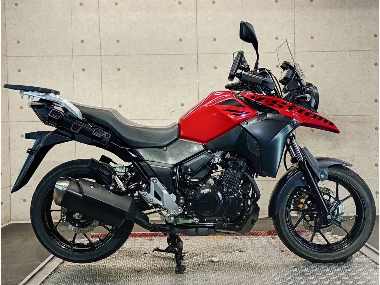 Suzuki V-STROM DL250