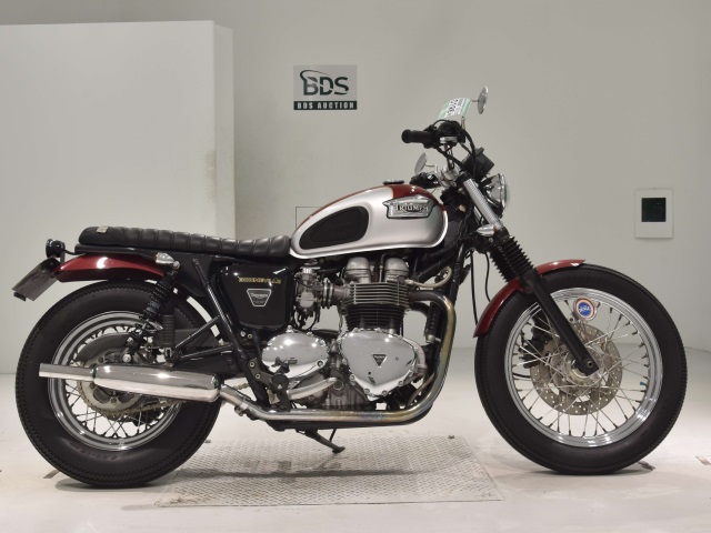 Triumph BONNEVILLE 2002