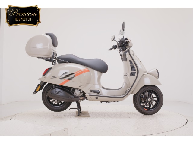 Vespa gtv300 2023