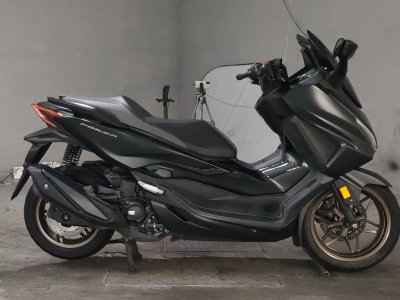 Honda FORZA 2023