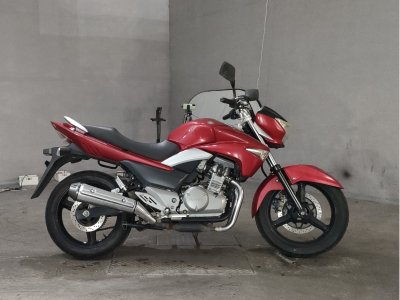 Suzuki GSR250