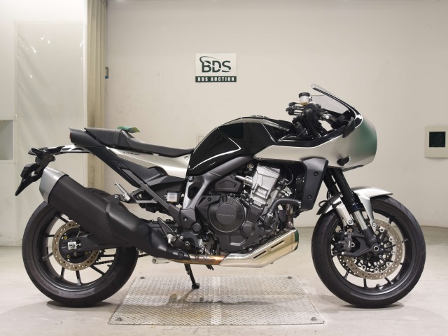 Honda HAWK11 2023