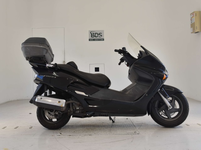 Honda FORZA 2000