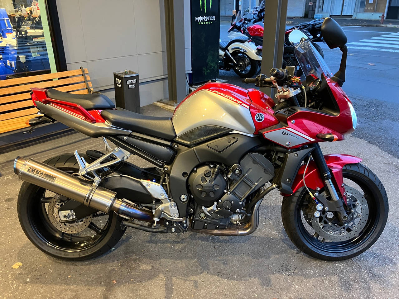 Yamaha FZ1 FAZER 2013