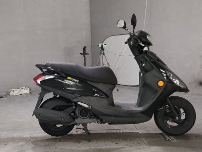 Yamaha AXIS Z