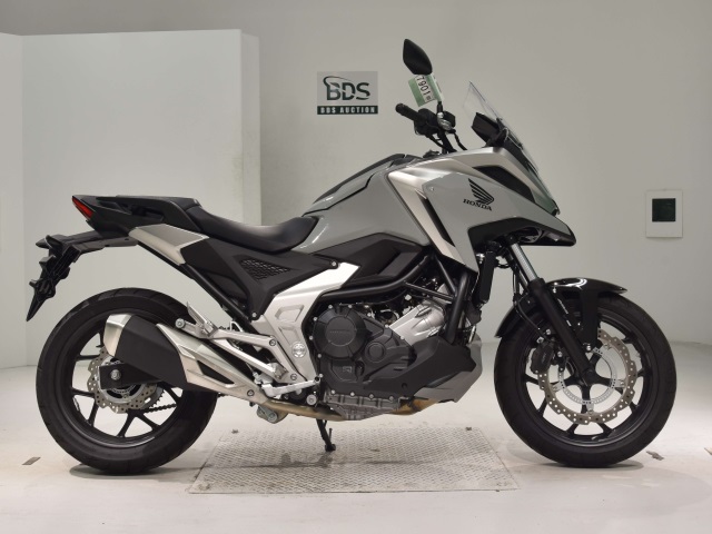 Honda NC750X 2024