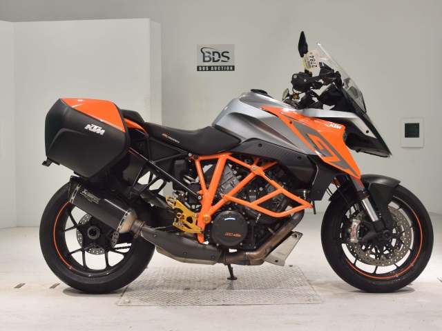 KTM 1290 SUPERDUKE GT 2016
