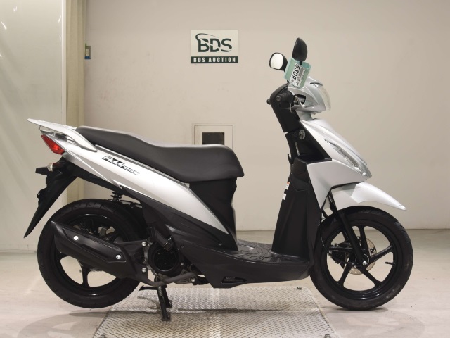 Suzuki ADDRESS V110