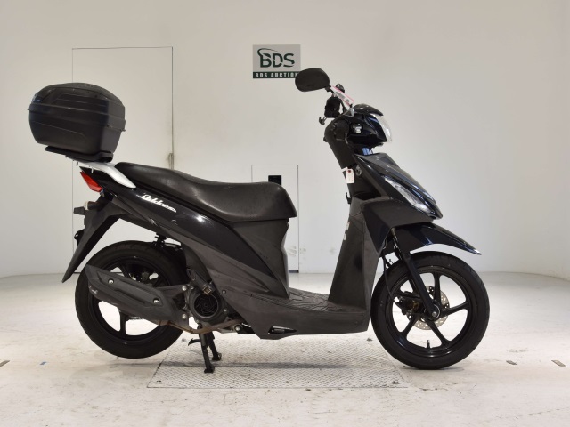 Suzuki ADDRESS V110
