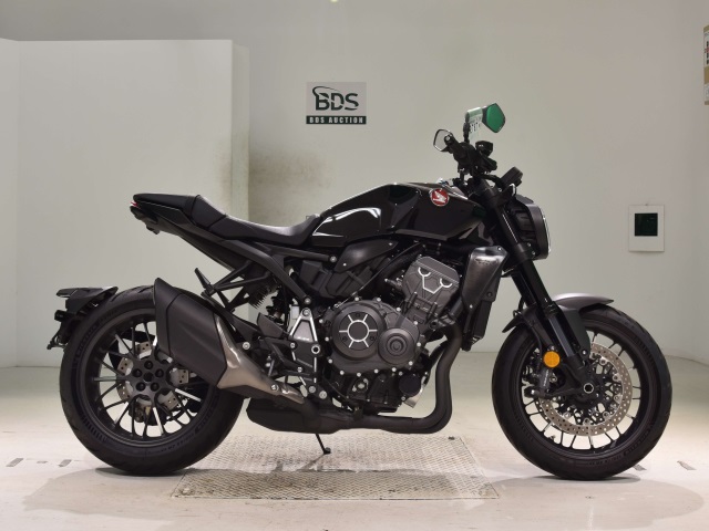 Honda CB1000R 2023