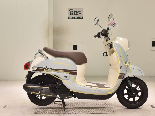 Yamaha vino -4
